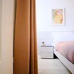 Cavour - Boutique Home In Florence