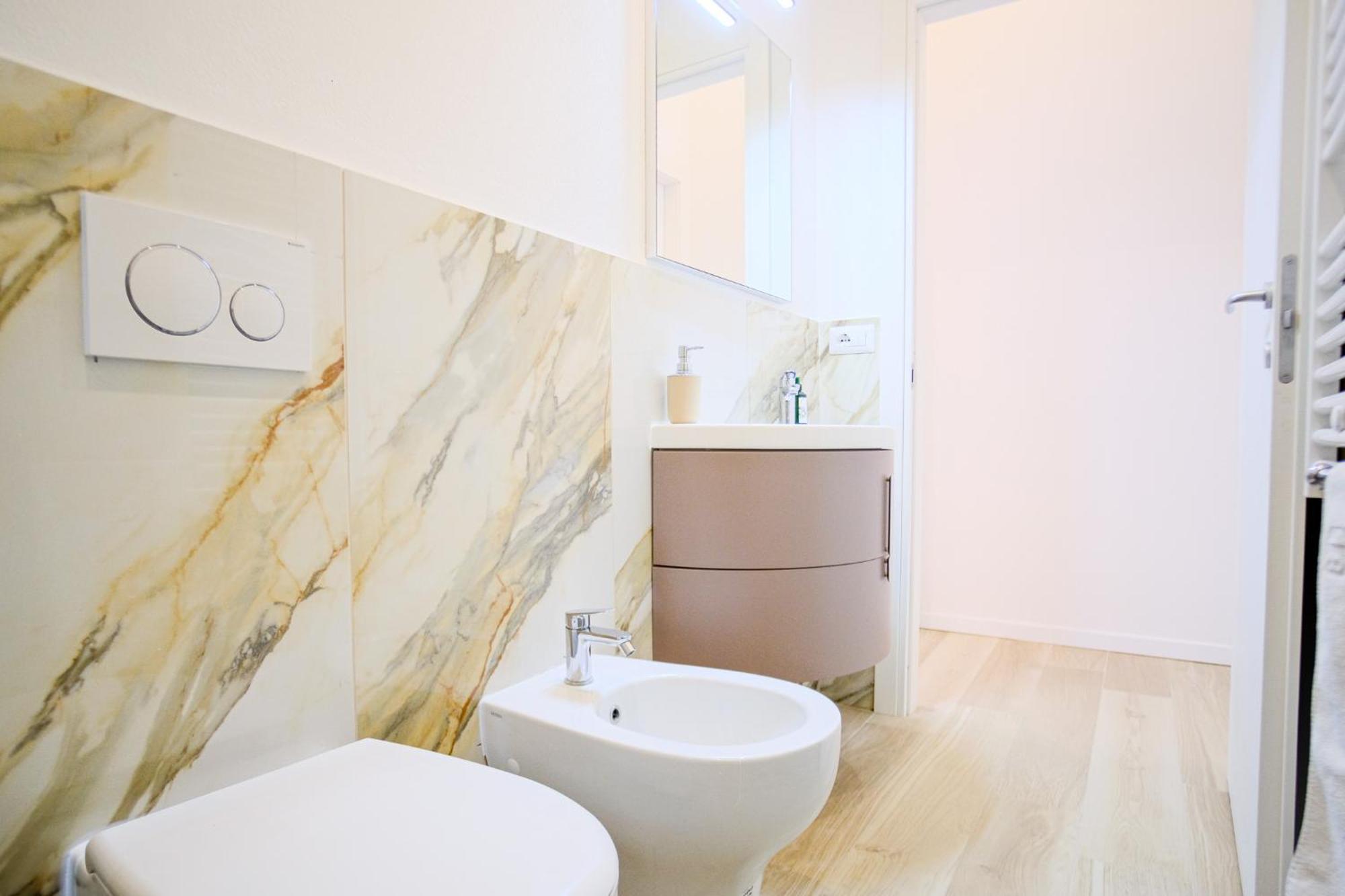 Cavour - Boutique In Apartamento *