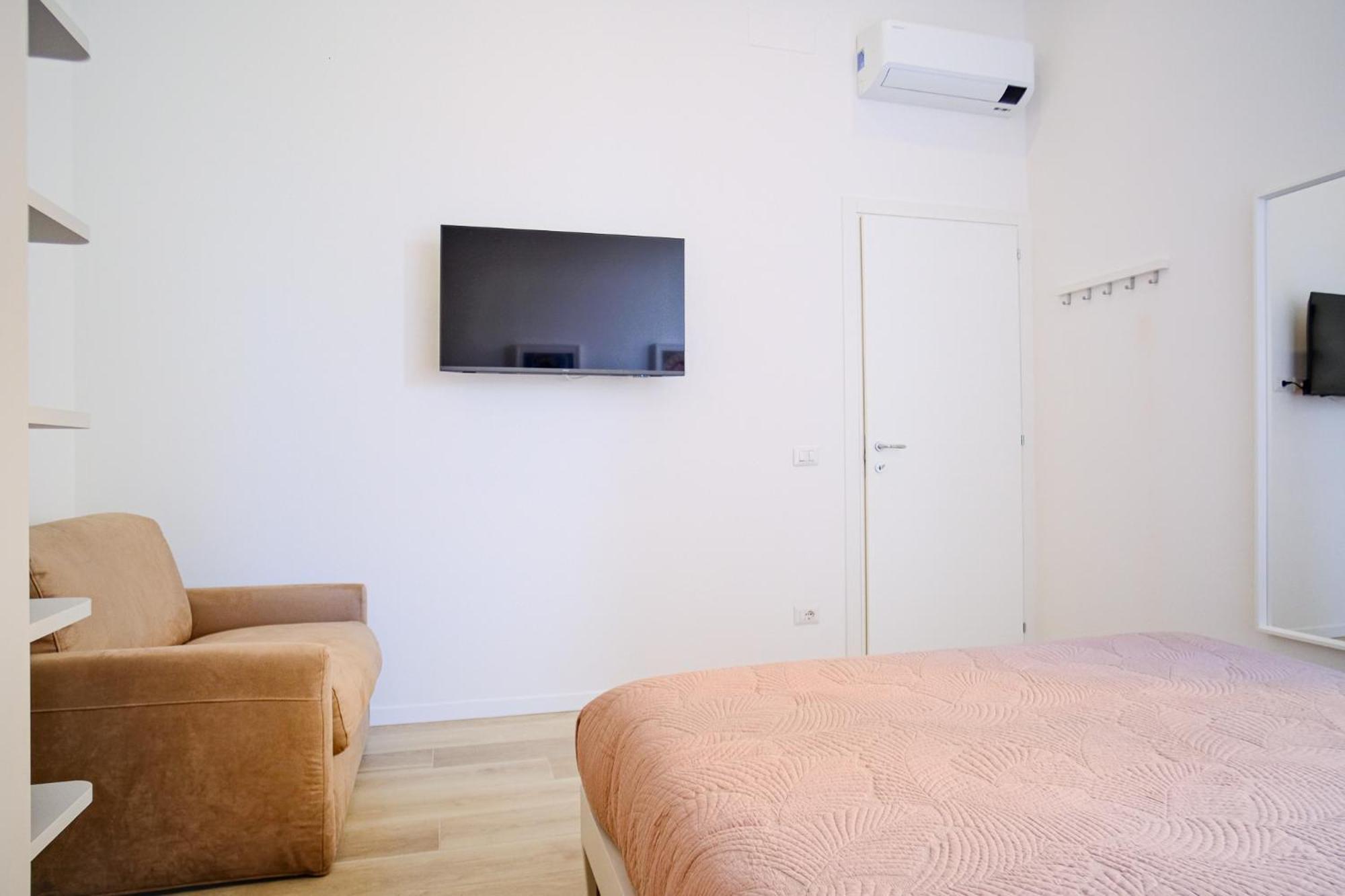 Cavour - Boutique In Apartamento *